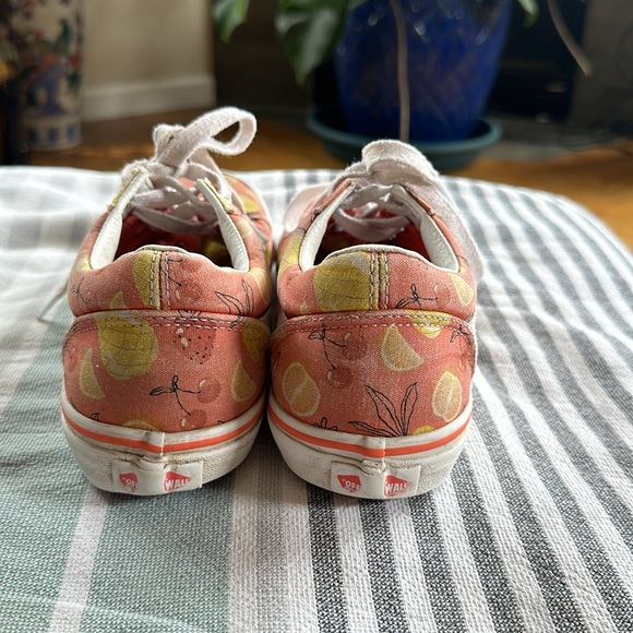 🍒🍊Kid’s Orange Vans 🍊🍒 - Picture 3 of 4